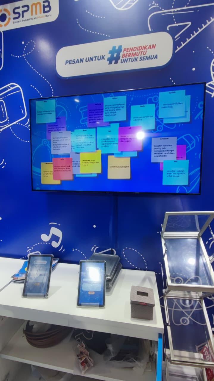 Interactive Sticky Note App